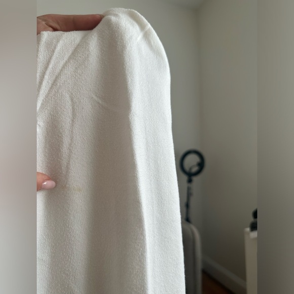 Long Sleeve V-neck Cardigan - Picture 9 of 9